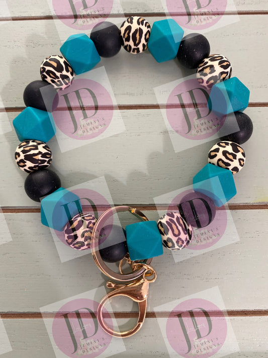 Ready to Ship Beaded Bangle black/emerald leopard /Keychain/beaded Bangle for her/green/black Keychain/beaded leopard bangle bracelet