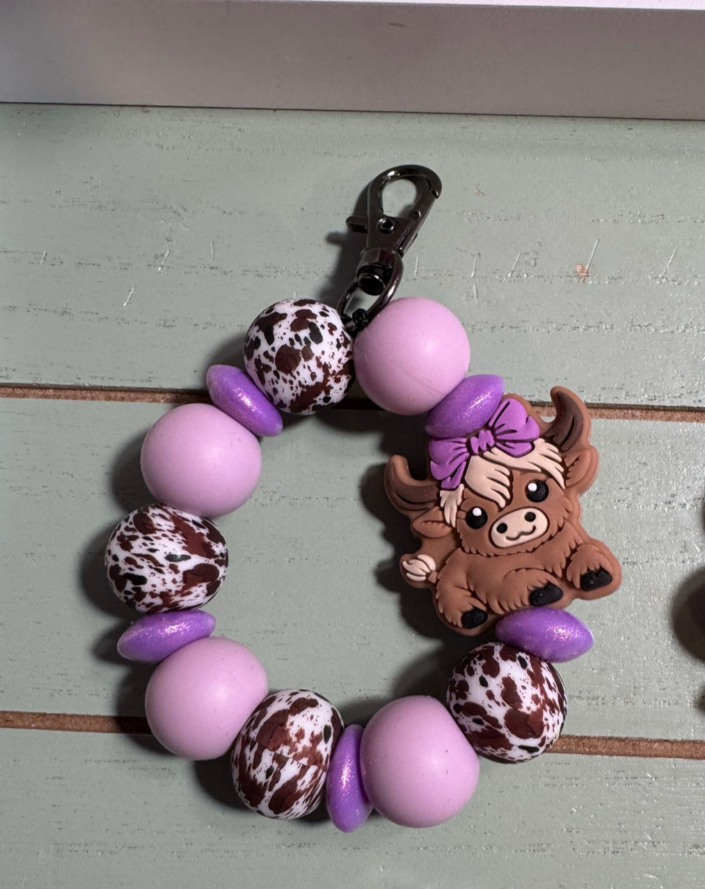 Beaded mini keychain, choice of design picture/ fur mama dangle keychain/ paw print keychain/ highland cow or butterfly keychain.  Heart shaped