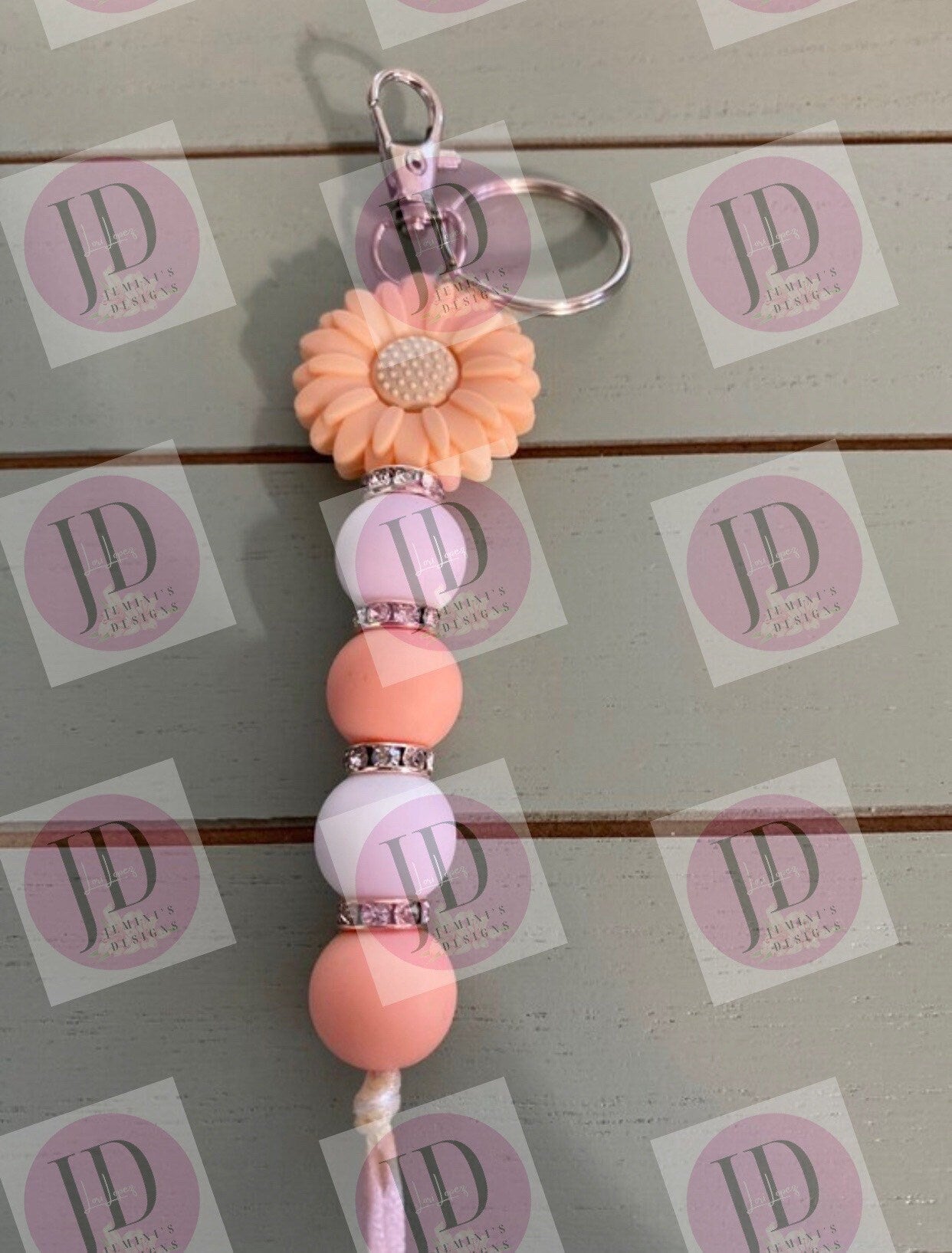 Ready to Ship Adorable Sunflower beaded Keychain/beaded Keychain & Sunflower dangle Keychain