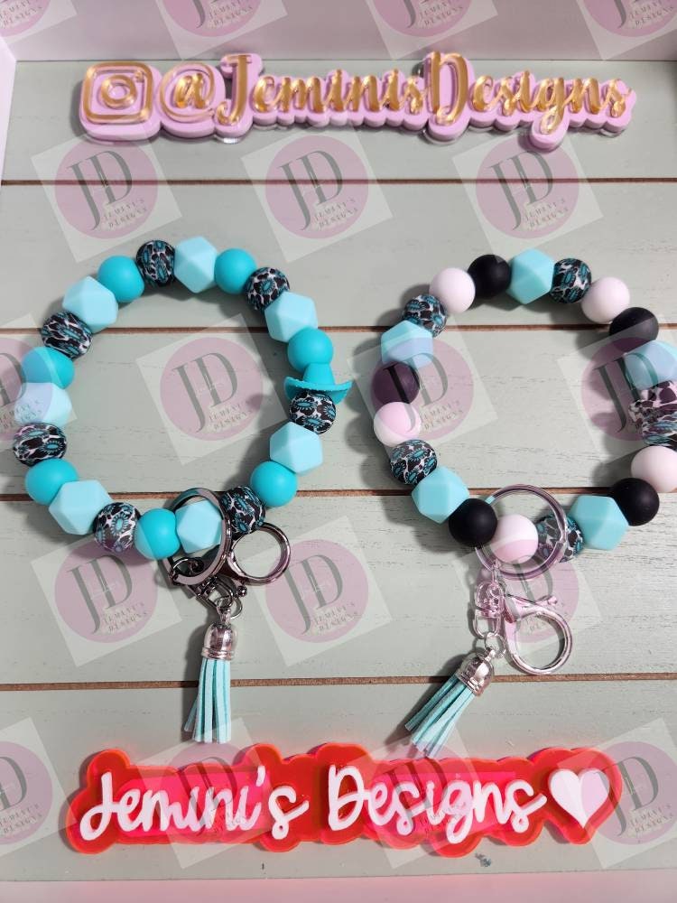 Ready to Ship Beaded Bangle Cowboy hat turquoise Keychain/beaded Bangle for her/turquoise cw print cowboy wristlet Bangle bracelet