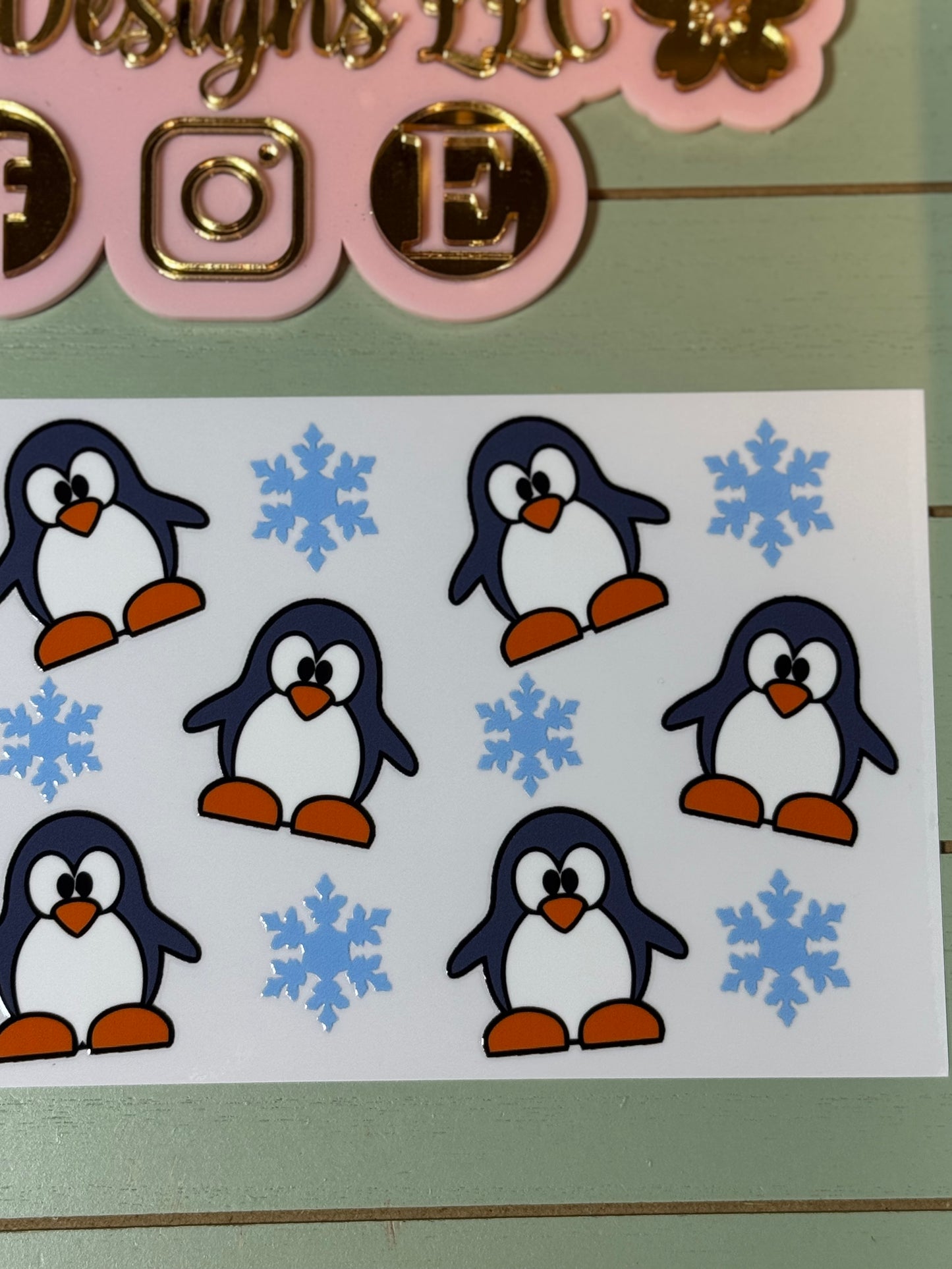 Christmas penguin snowflake Ready to Apply| Penguin uvdtf cup wrap snowflakes | Permanent decal | No heat needed | Waterproof material