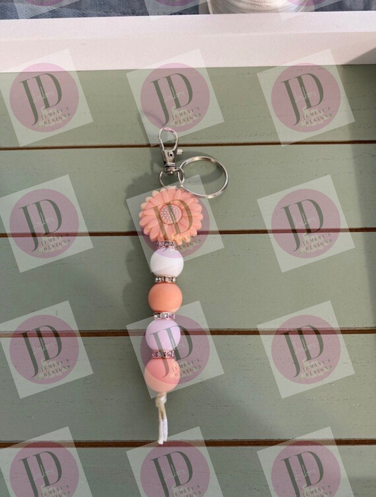 Ready to Ship Adorable Sunflower beaded Keychain/beaded Keychain & Sunflower dangle Keychain