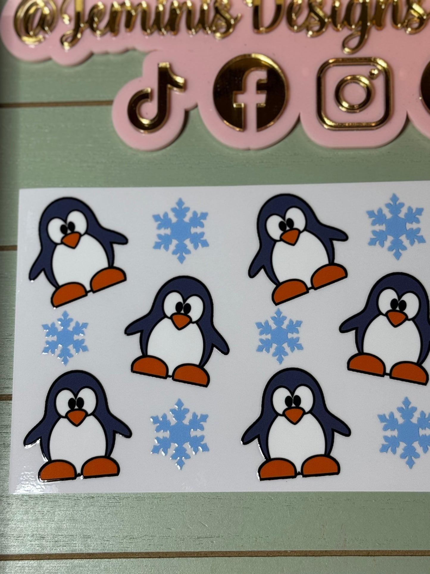 Christmas penguin snowflake Ready to Apply| Penguin uvdtf cup wrap snowflakes | Permanent decal | No heat needed | Waterproof material