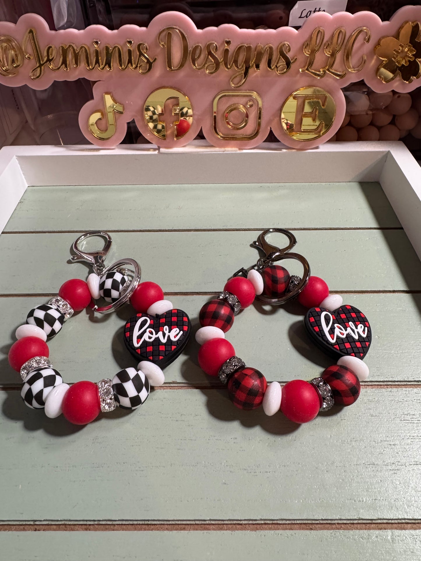 Beaded round mini keychain,love plaid dangle keychain