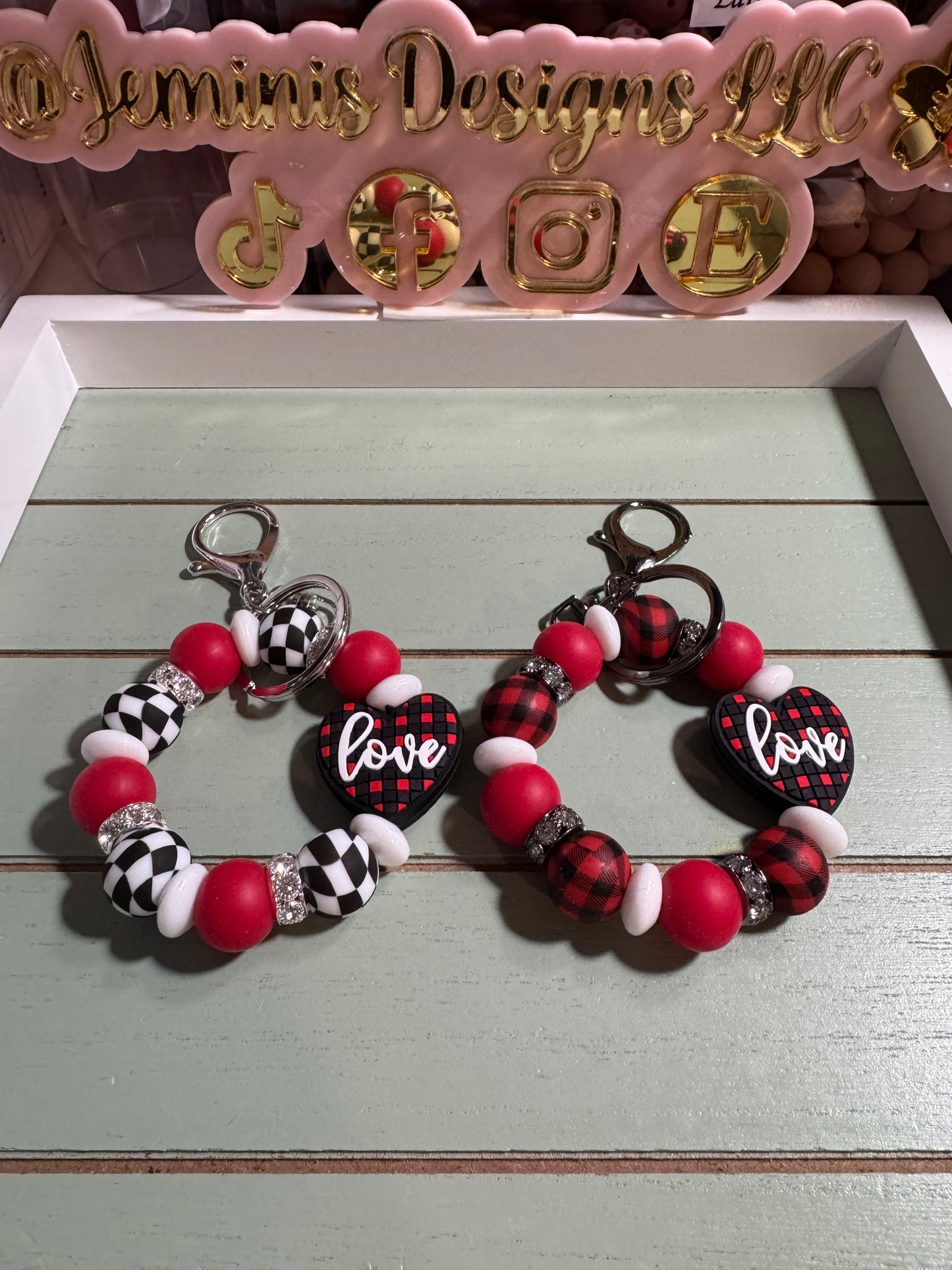 Beaded round mini keychain,love plaid dangle keychain