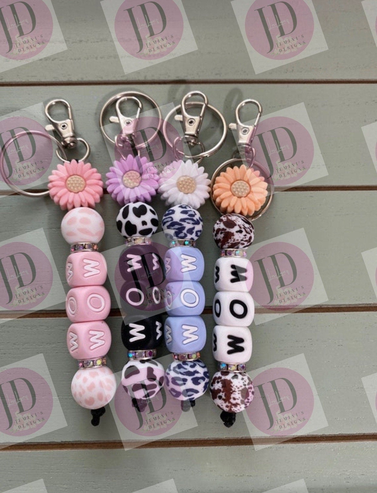 Ready to Ship Adorable Sunflower MOM beaded Keychain/beaded mini Keychain & Sunflower/dangle Sunflower Keychain