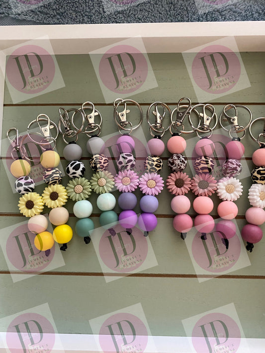 Adorable mini Sunflower beaded Keychain/beaded Keychain & Sunflower dangle Keychain
