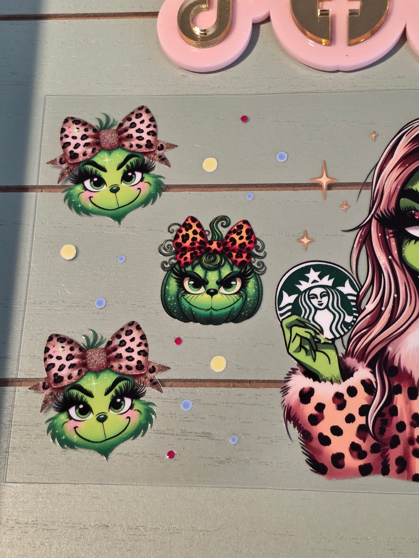 Girl grinch gold leopard coffee uvdtf cup wrap sticker/ Permanent decal