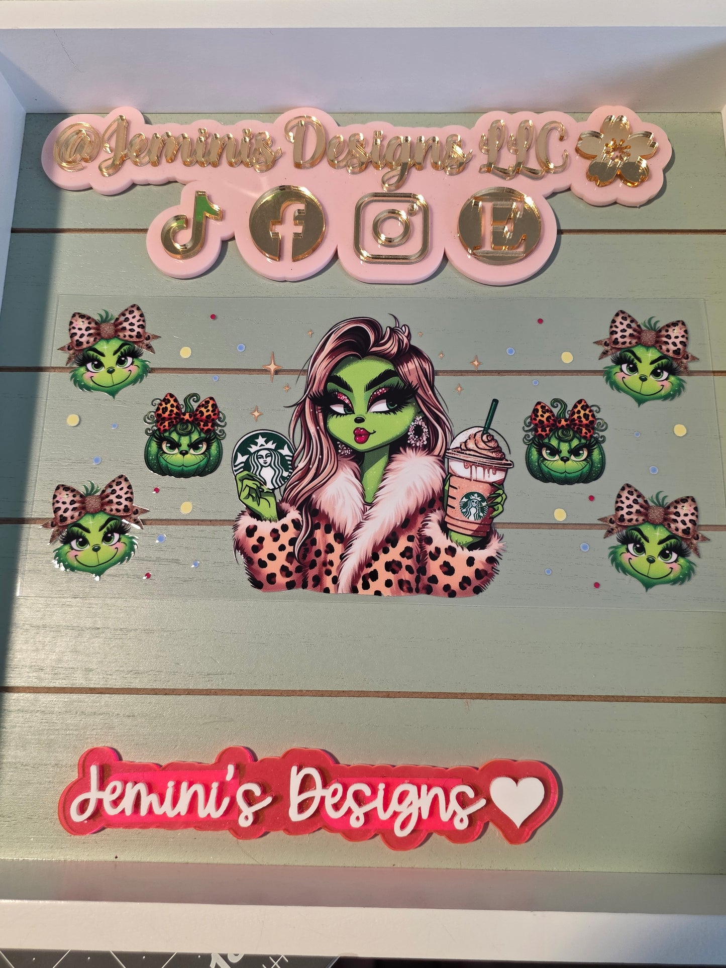 Girl grinch gold leopard coffee uvdtf cup wrap sticker/ Permanent decal