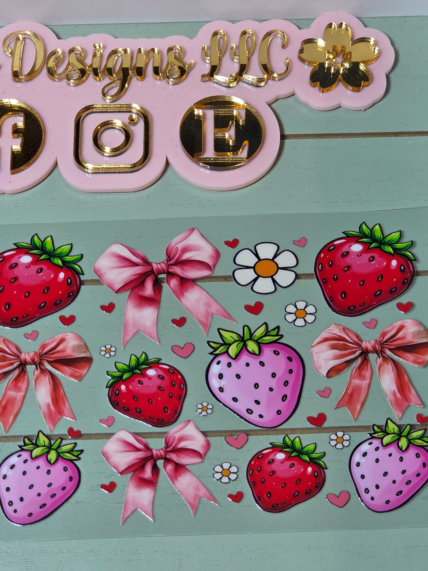 Strawberry flower & bows pink and red uvdtf cup wrap